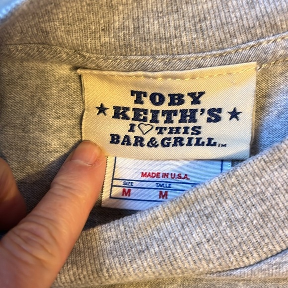 Toby Keith Made in America I Love This Bar & Grill Shirt Medium RARE - Picture 6 of 8